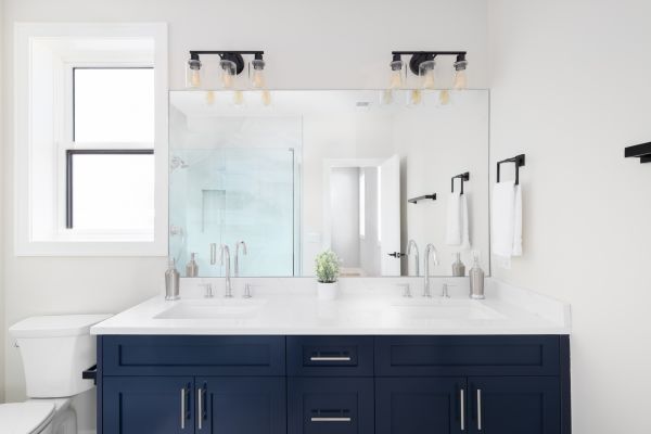 Vanity Replacement in Lawrence