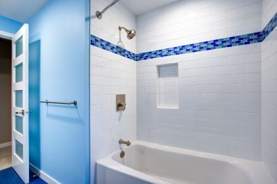 Tile-Accent Shower